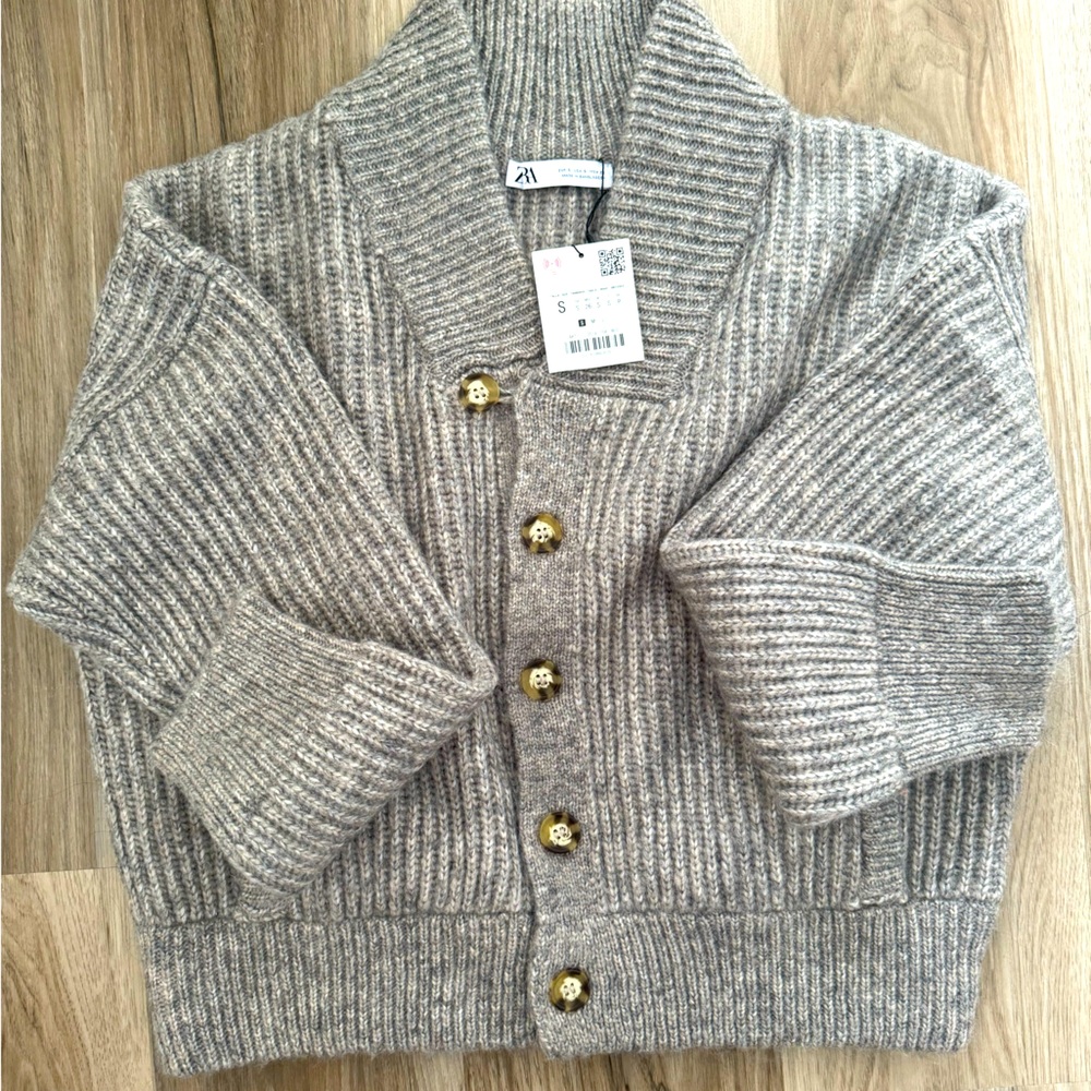 NWT Zara Sweater size S